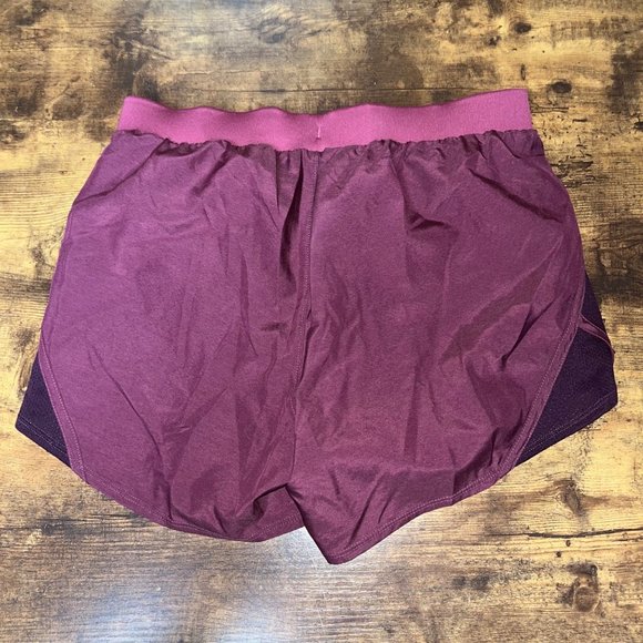 Under Armour Women's Training/Running Shorts Built‎ in Panty XS Purple NWT - Picture 4 of 5